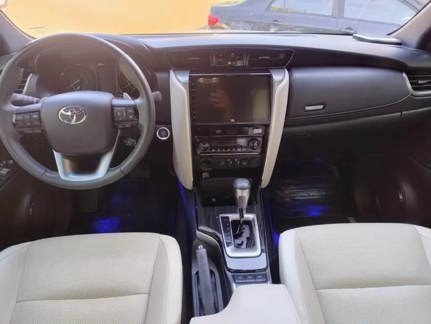 galeria HILUX SW4