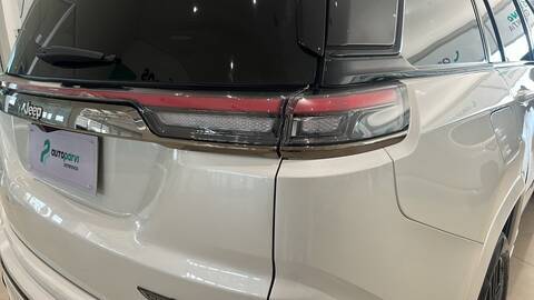 Jeep COMMANDER