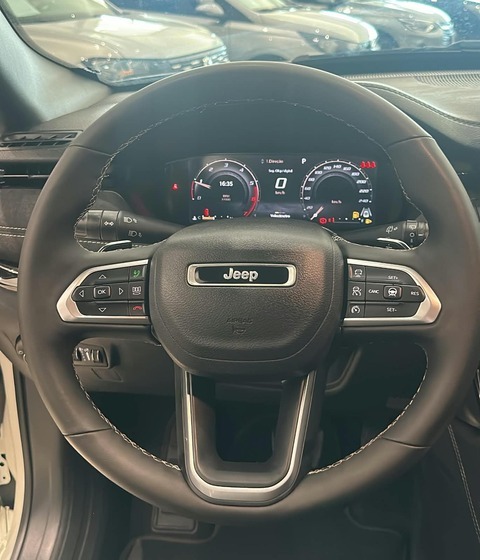 Jeep COMMANDER