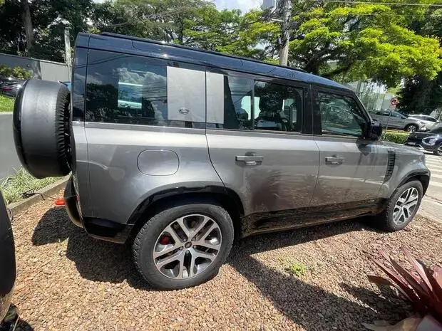 Land Rover Defender 110 X 3.0 Turbodiesel (Aut.) (Híb.)