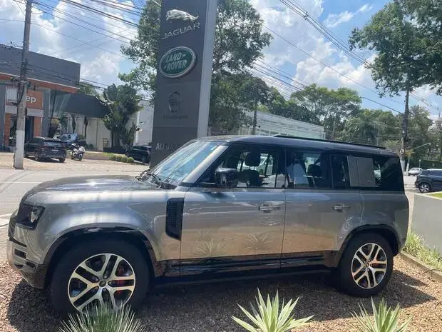 Land Rover Defender 110 X 3.0 Turbodiesel (Aut.) (Híb.)