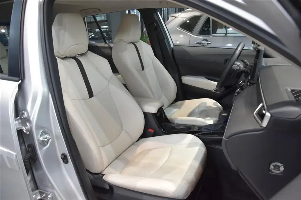 galeria COROLLA CROSS