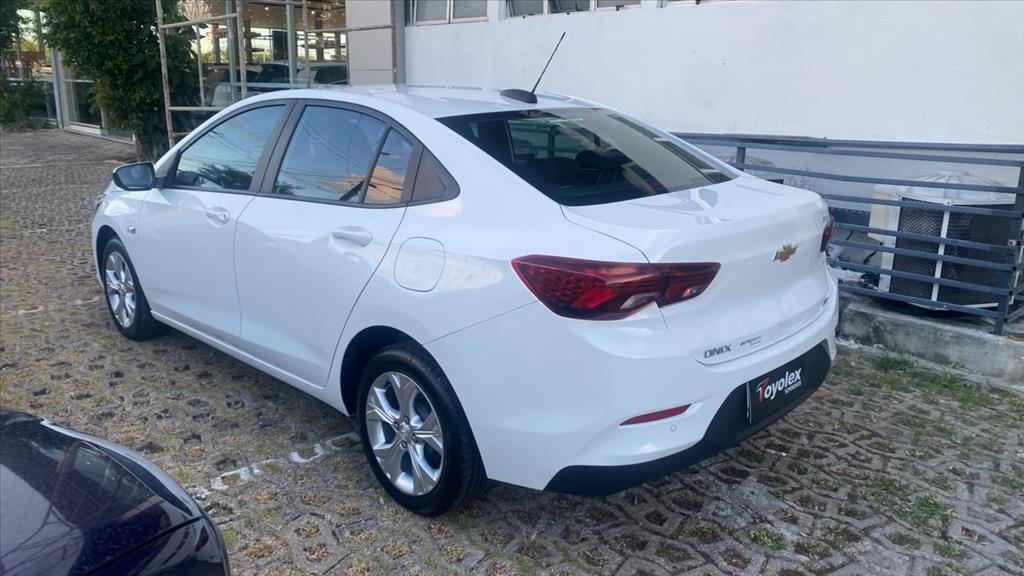 Chevrolet ONIX PLUS