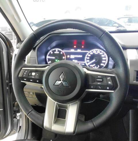 Mitsubishi TRITON