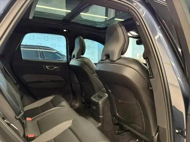 Volvo XC60 2.0 T8 RECHARGE ULTIMATE DARK AWD GEARTRONIC