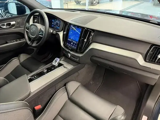 Volvo XC60 2.0 T8 RECHARGE ULTIMATE DARK AWD GEARTRONIC