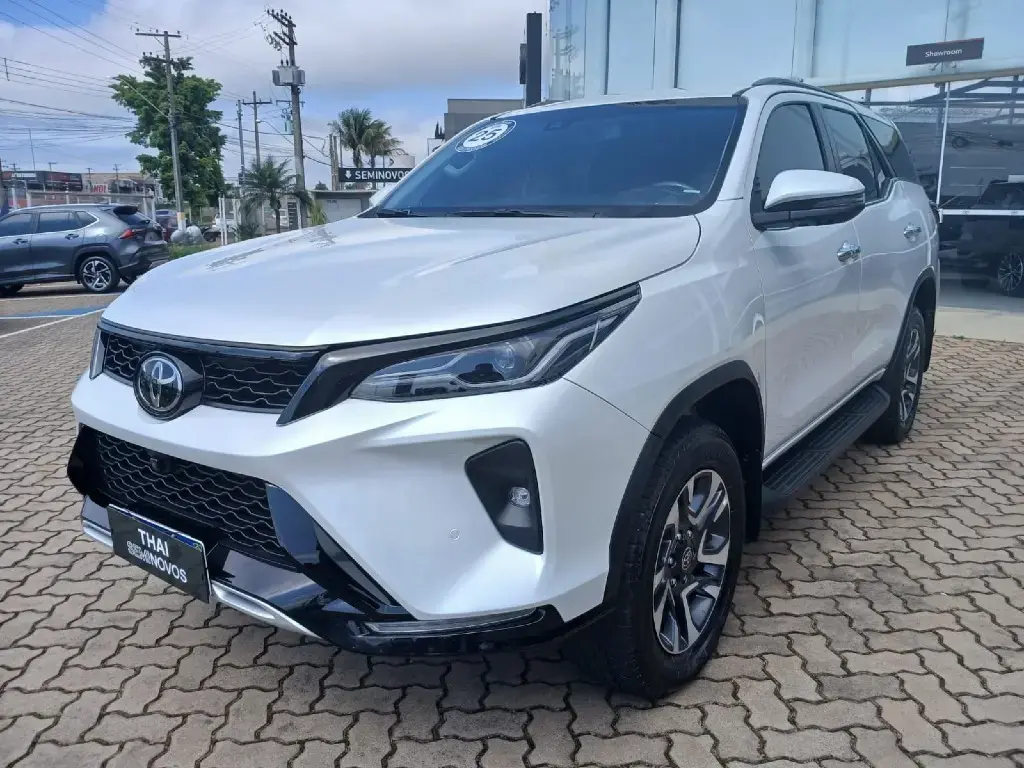 galeria HILUX SW4