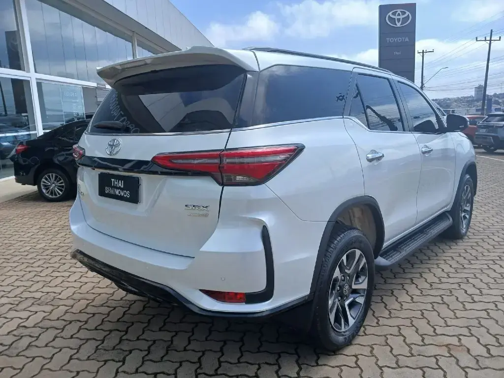 galeria HILUX SW4