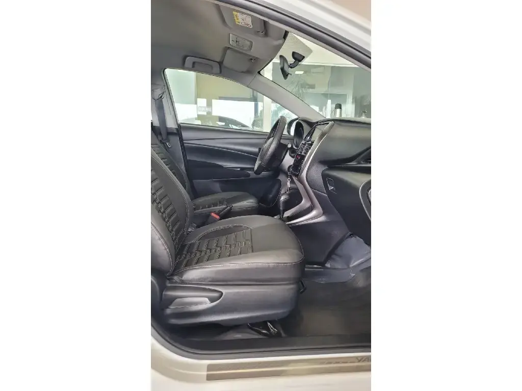 galeria YARIS