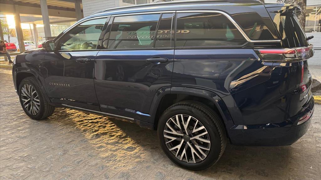 Jeep COMMANDER
