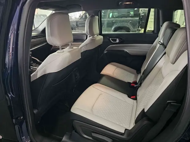 Jeep COMMANDER 1.3 T270 TURBO FLEX LIMITED AT6