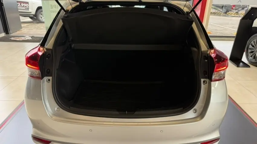 galeria YARIS