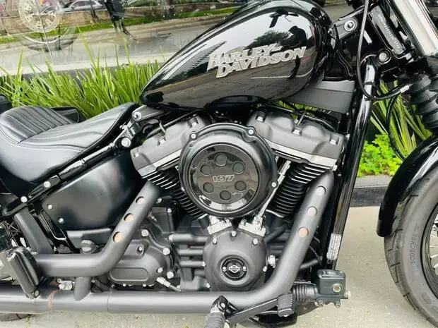 Harley Davidson Softail Street Bob