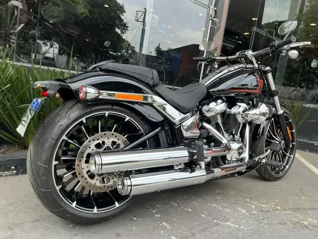 Harley Davidson Breakout 117
