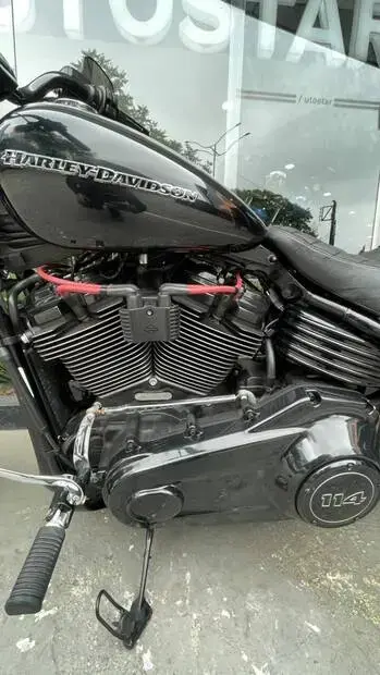 Harley Davidson Softail BREAKOUT FXBRS