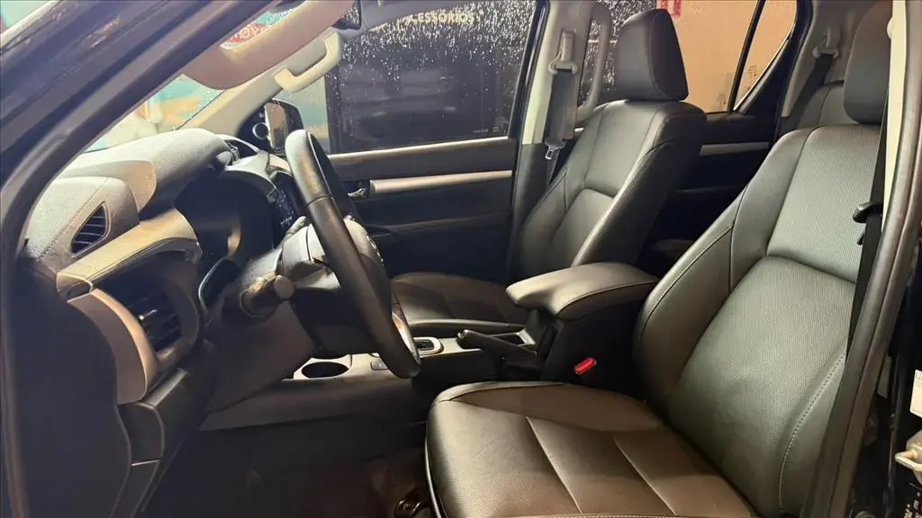 galeria HILUX
