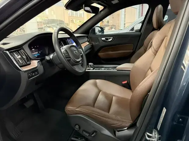 Volvo XC60 2.0 T8 RECHARGE PLUS AWD GEARTRONIC