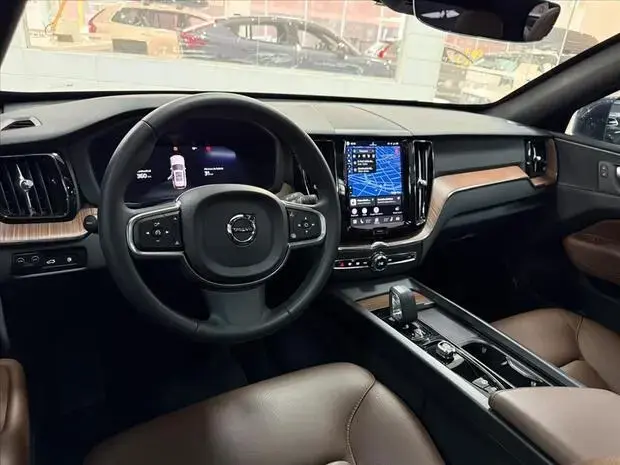 Volvo XC60 2.0 T8 RECHARGE PLUS AWD GEARTRONIC