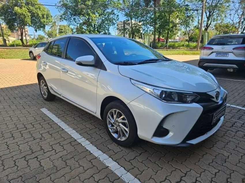 galeria YARIS