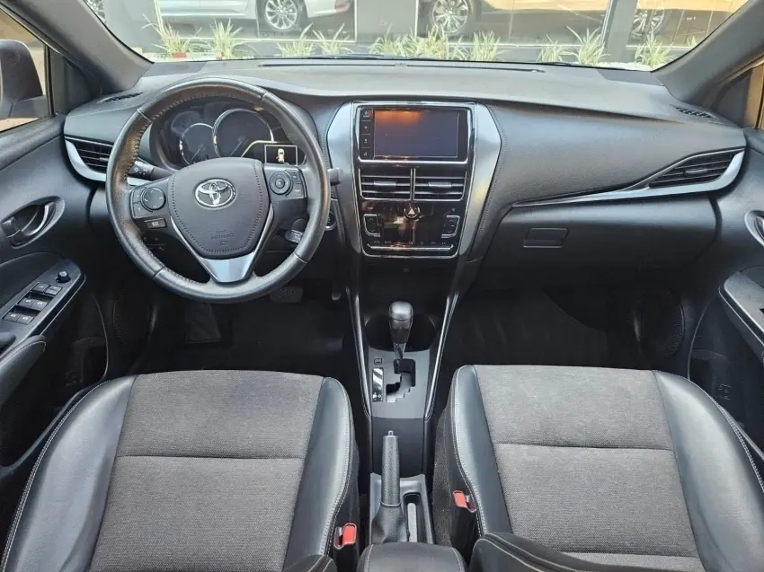 galeria YARIS