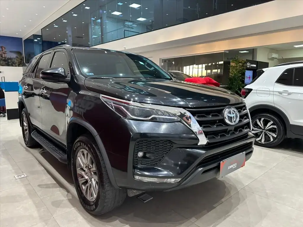 galeria HILUX SW4
