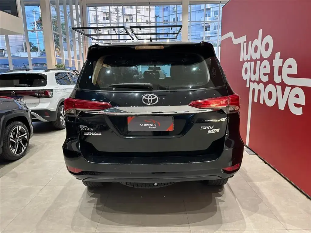 galeria HILUX SW4