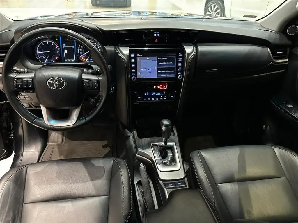 galeria HILUX SW4