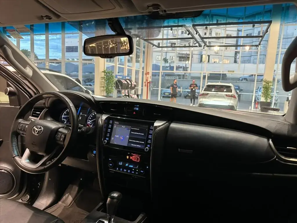 galeria HILUX SW4
