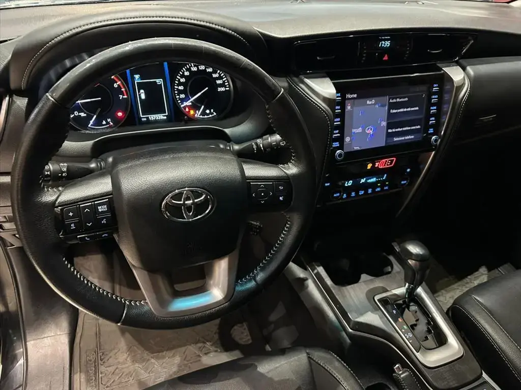 galeria HILUX SW4