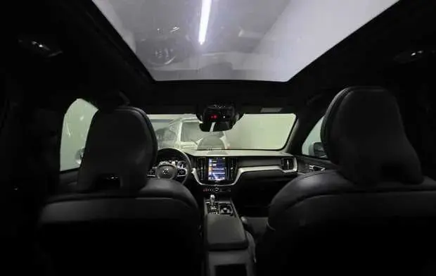Volvo XC60 2.0 T8 Hybrid R-Design AWD