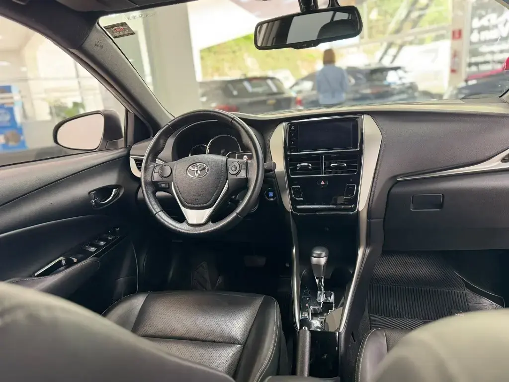 galeria YARIS