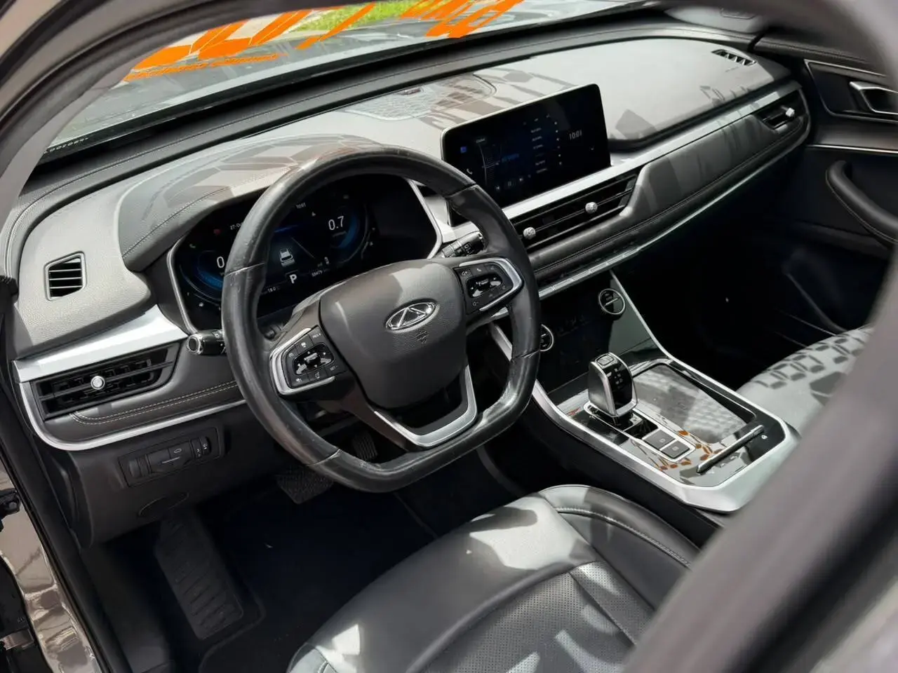 galeria Tiggo 8