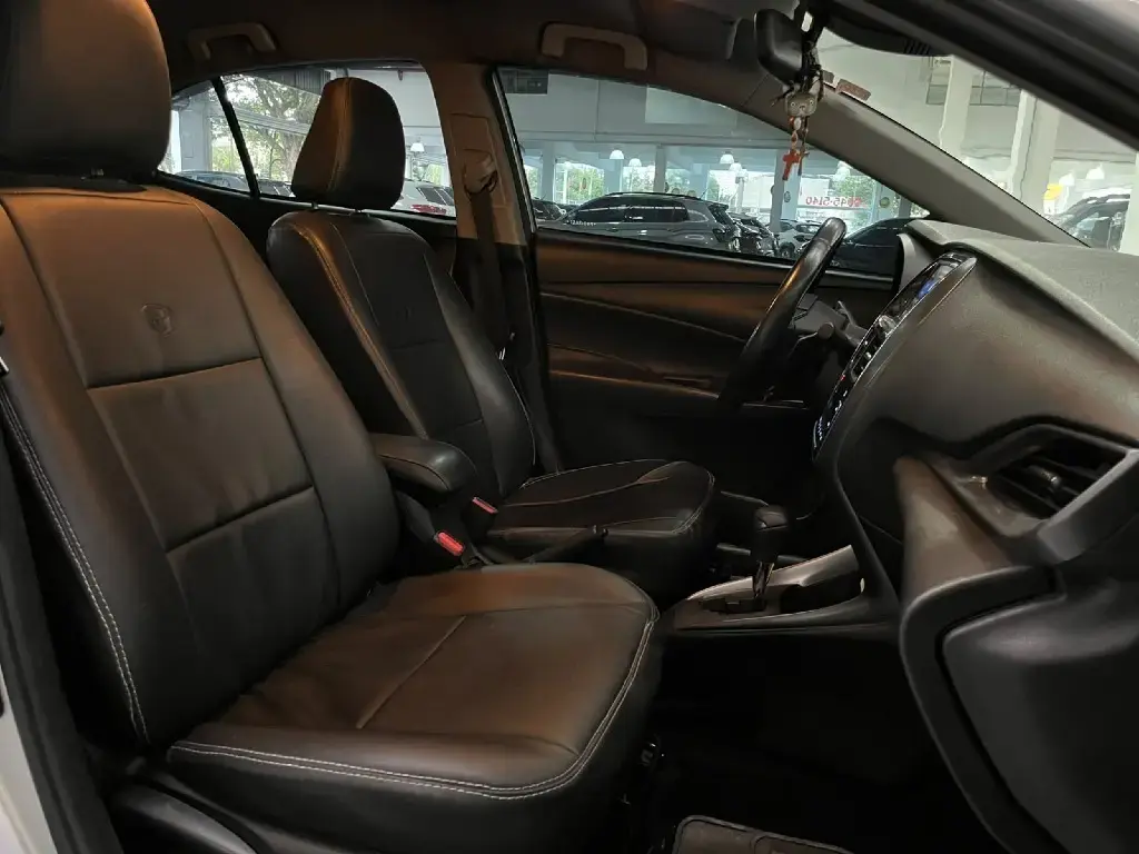 galeria YARIS