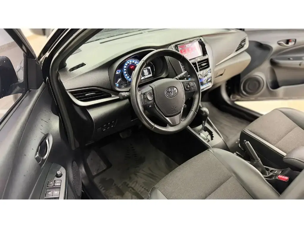 galeria YARIS