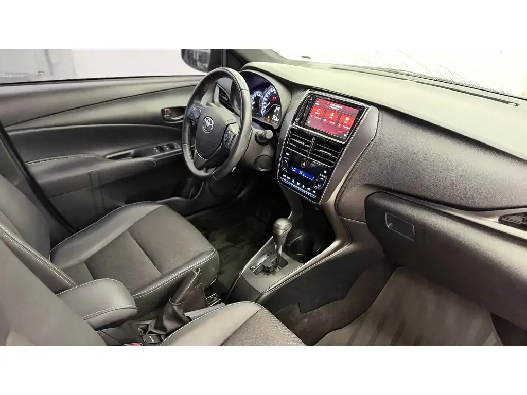 galeria YARIS