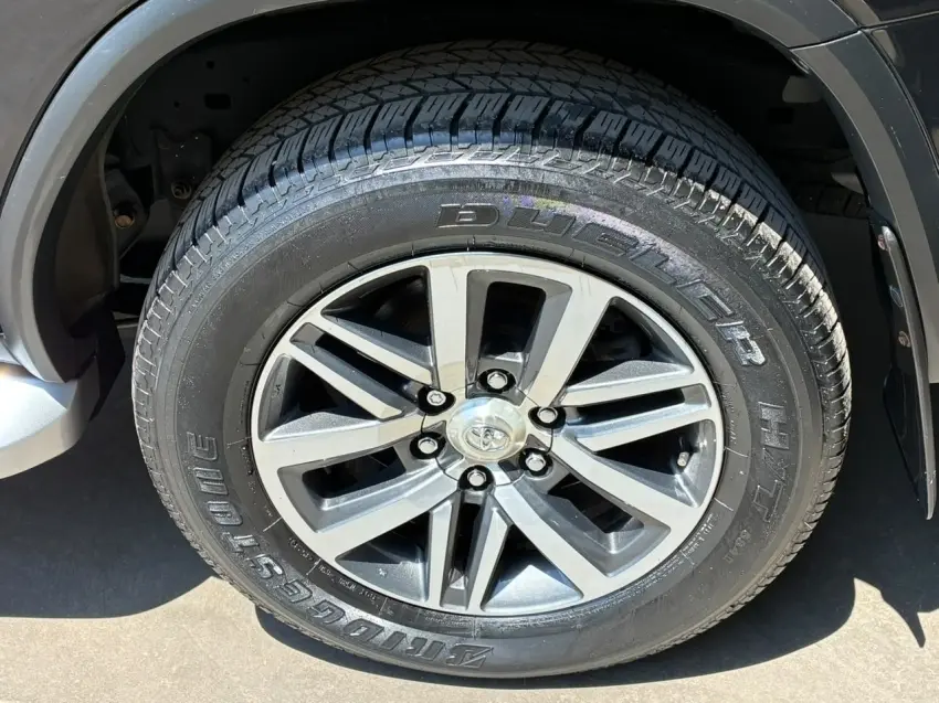 galeria HILUX SW4
