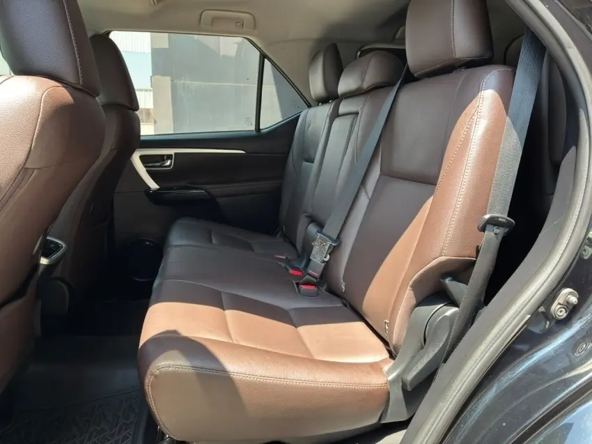 galeria HILUX SW4