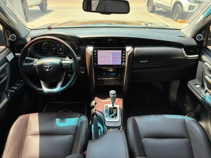 galeria HILUX SW4