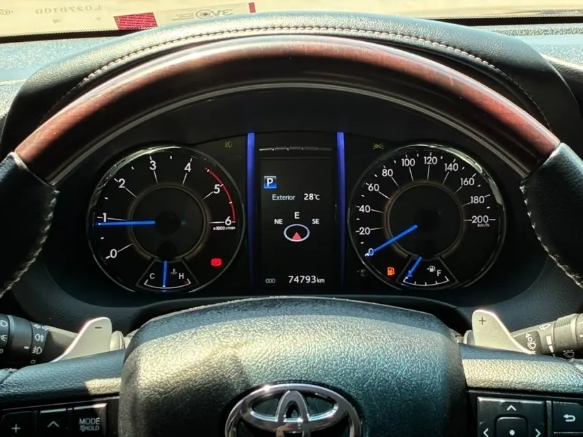 galeria HILUX SW4