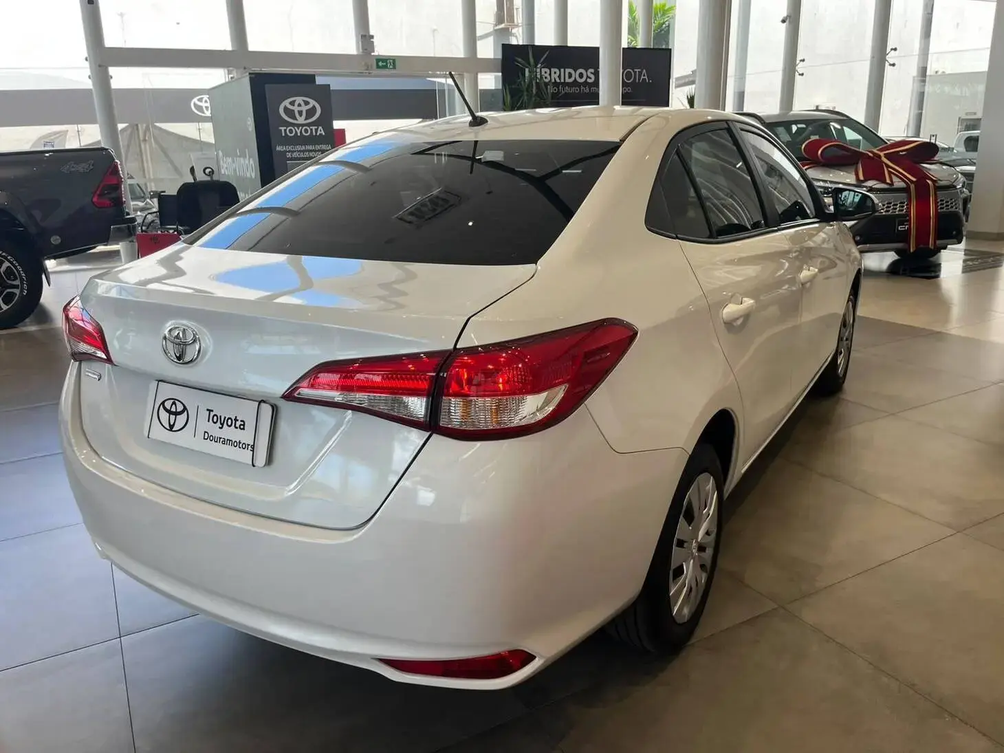 galeria YARIS SEDAN XL