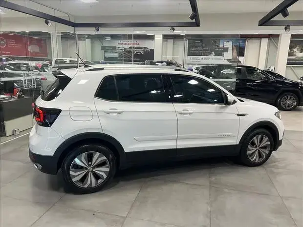Volkswagen T-CROSS 1.4 250 TSI TOTAL FLEX HIGHLINE AUTOMÁTICO