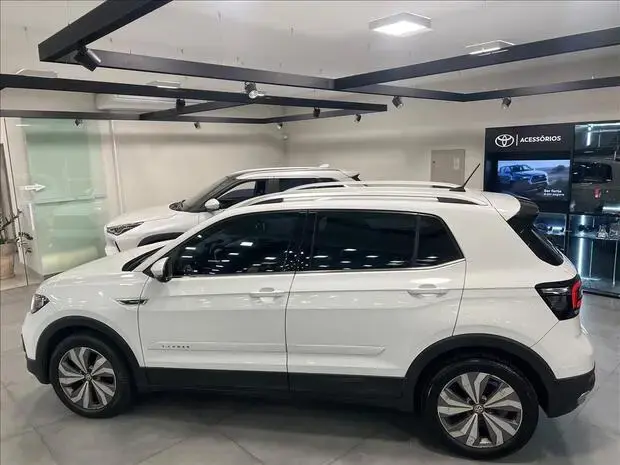 Volkswagen T-CROSS 1.4 250 TSI TOTAL FLEX HIGHLINE AUTOMÁTICO
