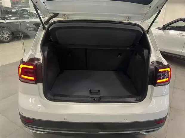 Volkswagen T-CROSS 1.4 250 TSI TOTAL FLEX HIGHLINE AUTOMÁTICO