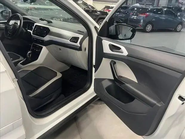 Volkswagen T-CROSS 1.4 250 TSI TOTAL FLEX HIGHLINE AUTOMÁTICO