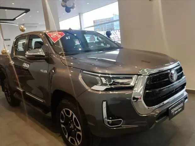 Toyota HILUX 2.8 D-4D TURBO DIESEL CD SRX 4X4 AUTOMÁTICO