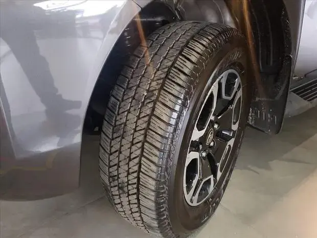 Toyota HILUX 2.8 D-4D TURBO DIESEL CD SRX 4X4 AUTOMÁTICO