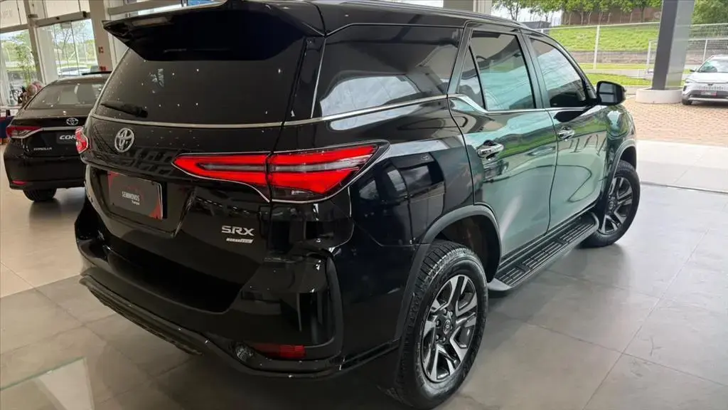 galeria HILUX SW4
