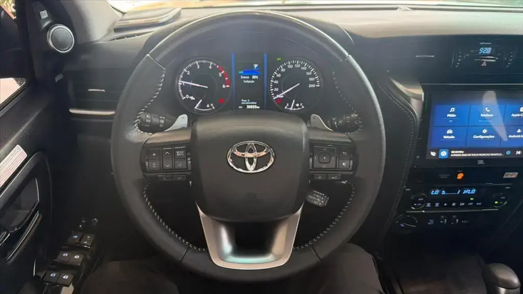 galeria HILUX SW4