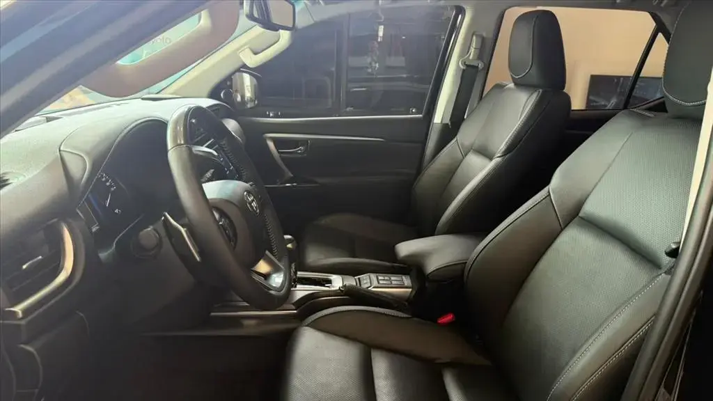 galeria HILUX SW4