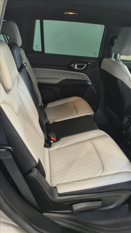 Jeep COMMANDER
